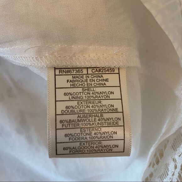 NWT-CUPCAKES & Cashmere Rosella Lace Collared Blouse (Size:Medium) - Picture 13 of 15